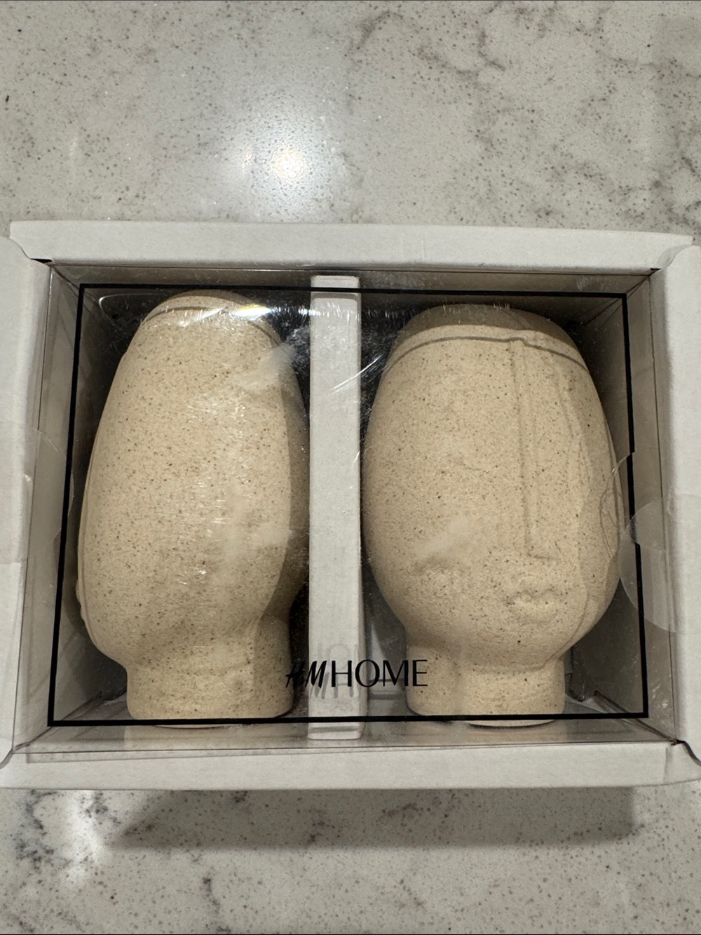 Ceramic Face salt and pepper shaker Set - Beige